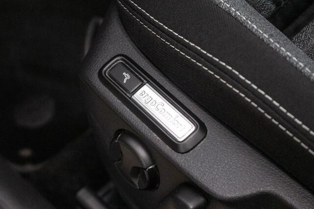 Volkswagen PASSAT Variant 1.4 TSI PHEV GTE Business - Apple cp/Android auto