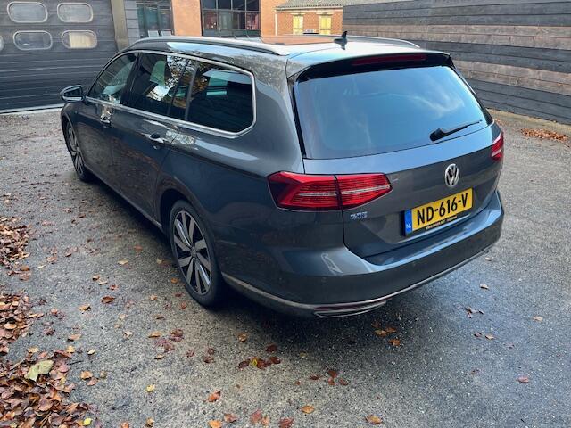 Volkswagen PASSAT Variant 1.4 TSI GTE Connected Series Plus Panorama dak ,donkere hemel,virtual cockpit,