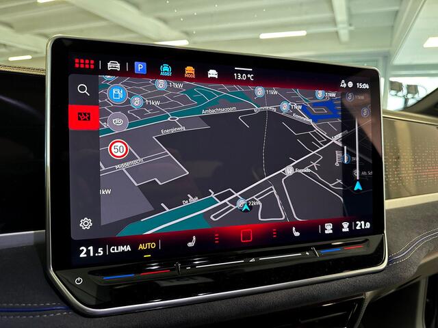 Volkswagen PASSAT Variant 1.5 150pk eTSI R-Line Edition Panoramaschuif-kanteldak | Achteruitrijcamera 'Rear View' | Parkeerassistent 'Park Assist Pro' incl. parkeerhulp
