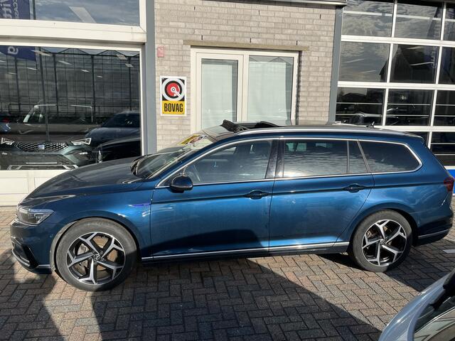 Volkswagen PASSAT Variant 1.4 TSI PHEV GTE Business / AUTOMAAT/ PANO/ ELEKTR. TREKHAAK/ APP-CONNECT/ DIGITAL DASH/ ADAPT. CRUISE/ RIJ-MODI/ STOEL-STUUR VERWARM./ LED