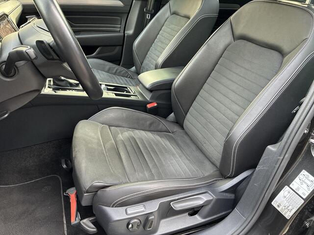 Volkswagen PASSAT Variant 1.5 TSI 150pk DSG R-Line Business + · Panoramadak · Camera · Matrix LED · Keyless · Stoelverwarming · Active Info Display · Garantie t/m 11-07-2027 of 100.000km