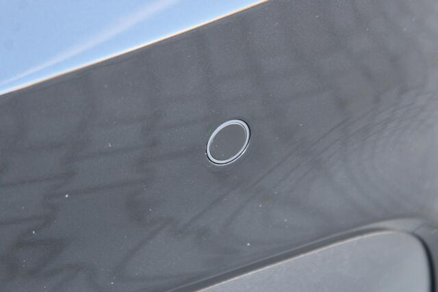 Volkswagen PASSAT Variant 1.5 TSI Business | Incl. 12 maanden garantie | Adaptieve cruise control | Apple carplay/Android auto | Parkeercamera | Navigatie | Climate control | DAB radio |