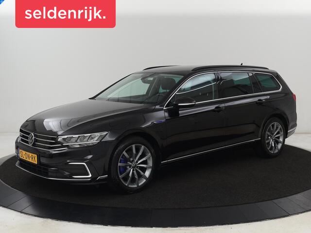 Volkswagen PASSAT 1.4 TSI PHEV GTE | 360 Camera | Stoelverwarming | Massage | Carplay | Matrix LED | Side Assist | Adaptief Onderstel | 18'' | Navigatie | Parkeerhulp | Adaptive cruise | Plug In