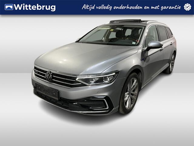 Volkswagen PASSAT Variant 1.4 TSI PHEV GTE Business / AUTOMAAT/ PANO/ TREKHAAK/ ALCANTARA/ APP-CONNECT/ LED/ PARK. SENSOREN + CAMERA/ RIJ-MODI/ DIGITAL DASH/ ADAPT. CRUISE/ 18" LMV/ STOEL VERWARM.