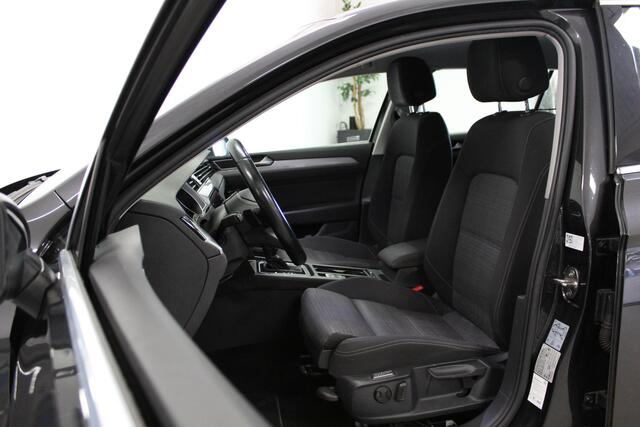 Volkswagen PASSAT Variant 1.6 TDI Comfort Business | TREKHAAK | PDC-V/A | ACC | DAB-RADIO | NAVIGATIE | LED | CARPLAY | E-KLEP |