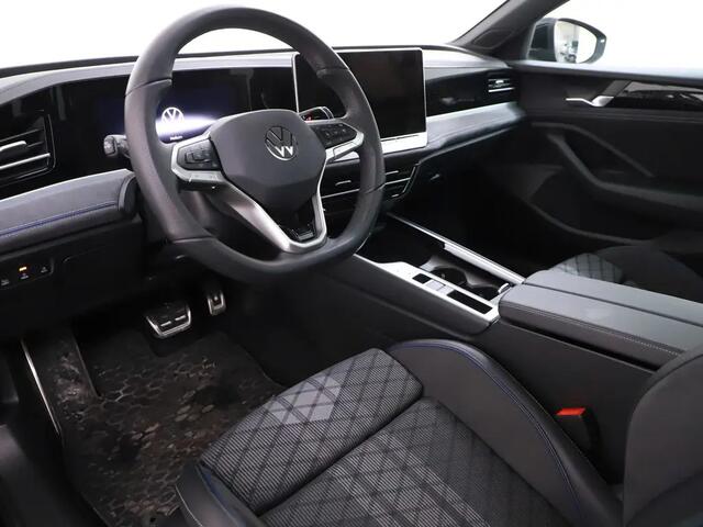 Volkswagen PASSAT Variant 1.5 eTSI R-Line Edition 150pk | Pano | IQ.Light | ACC | Ergo active + massage