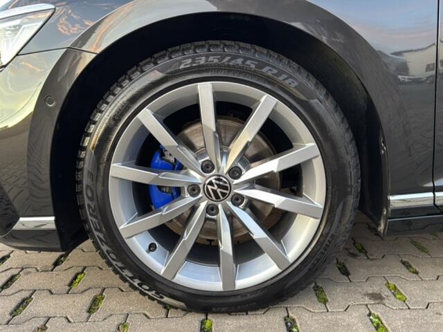 Volkswagen PASSAT 1.4 TSI DSG GTE TREKHAAK/CAMERA/NAVI/ACC/STOELVERW/E-KLEP