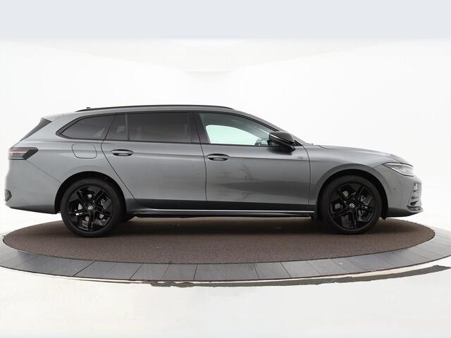 Volkswagen PASSAT Variant 1.5 eHybrid 272pk DSG R-Line Edition · Keyless · 360 Camera · Elek. Trekhaak · Elek.Achterklep · Apple/Android Car Play · 18'' Inch · Garantie t/m Augustus 2026