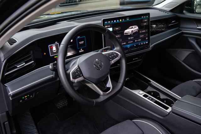 Volkswagen PASSAT Variant 1.5 eTSI Elegance , Adap. cruise, Head-up display, Massage stoelen,