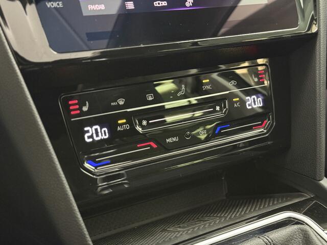 Volkswagen PASSAT 1.4 TSI PHEV GTE / Pano / Camera / Virtual / Massage