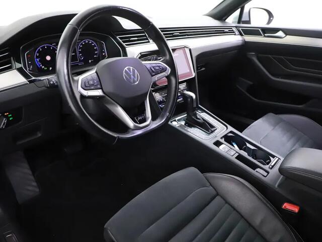 Volkswagen PASSAT Variant 1.5 TSI R-Line Business + | Clima | Winterpakket | 01-2022 104.241 KM