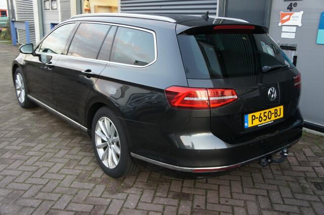 Volkswagen PASSAT 1,4 TSi ACT Highline DSG7 / Navigatie / Trekhaak