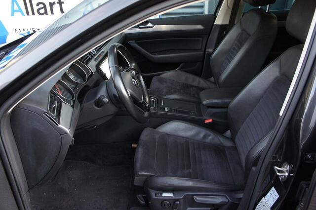 Volkswagen PASSAT 1,4 TSi ACT Highline DSG7 / Navigatie / Trekhaak