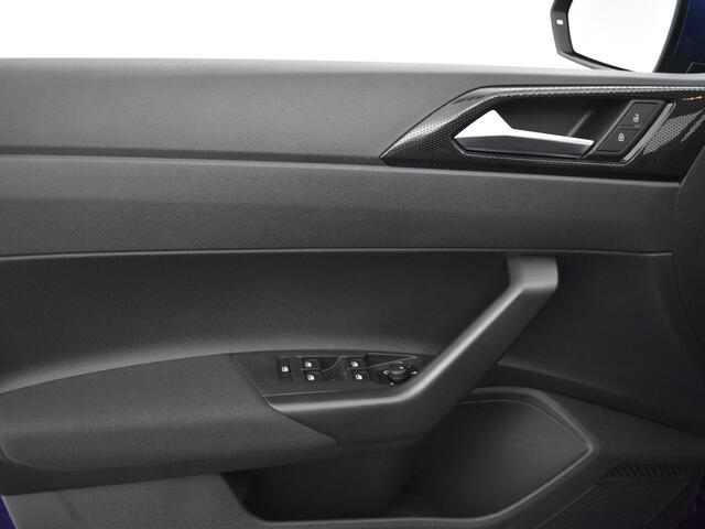 Volkswagen POLO Life Edition 1.0 TSI 95 pk 5 versn. Hand · achteruitrijcamera · regensensor ·
