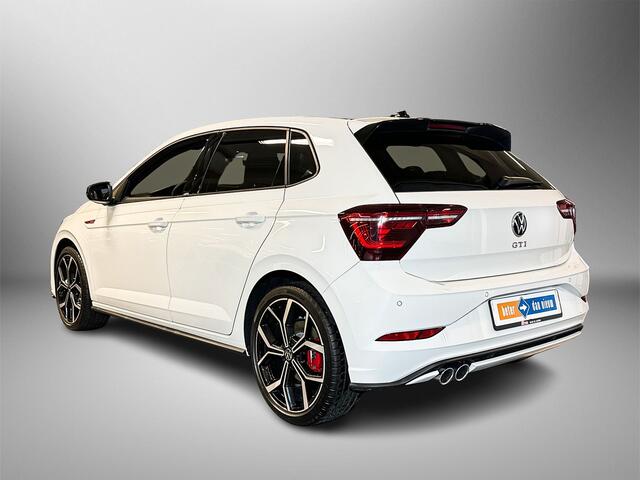 Volkswagen POLO 2.0 207pk TSI GTI / Navigatie 'Discover Media' / Adaptive Cruise Control / Velgen 'Faro', 18 inch lichtmetaal