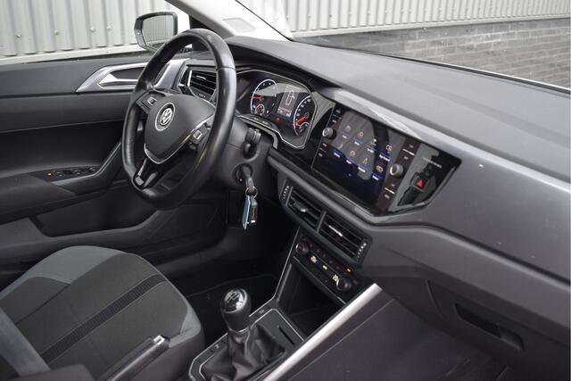 Volkswagen POLO 1.0 TSI Highline Business R-line Adaptive cruise, PDC, DAB, Carplay, Navi, Climate control