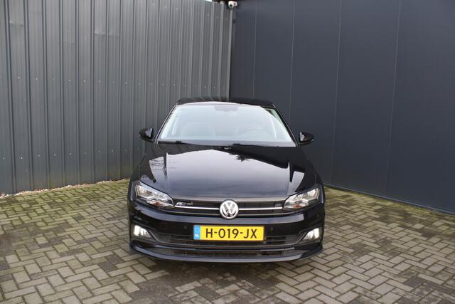 Volkswagen POLO 1.6 TDI Highline Business R - AUTOMAAT - NAVIGATIE - APPLE CARPLAY
