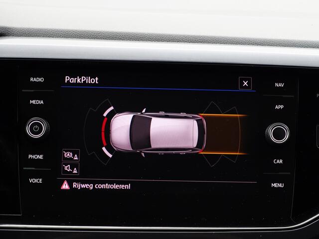 Volkswagen POLO 1.0 TSI R Line+ Panoramadak, Xenon Led, Dynamic Select, Ada Cruise, Park Assist, Park Pilot