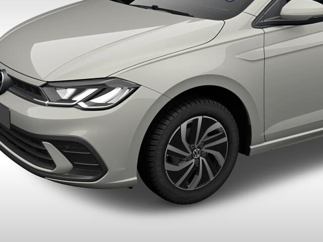 Volkswagen POLO Life Edition 1.0 TSI 95 pk 5 versn. hand · Achteruitrijcamera · regensensor ·