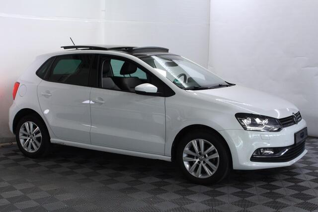 Volkswagen POLO 1.2 TSI Highline LED PANO BLUET PDC CRUISE ECC '16