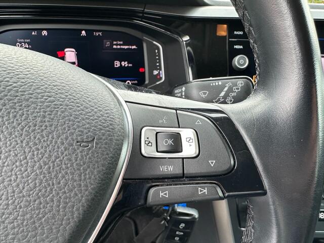 Volkswagen POLO 1.0 TSI Comfortline Business R-Line Camera Virtual cockpit C