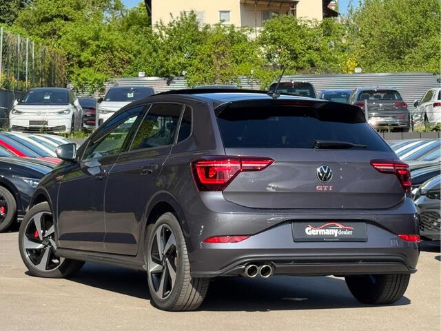 Volkswagen POLO 2.0 TSI GTI 207pk Pano iQ-Lights Beats-Audio Side & Park Assist