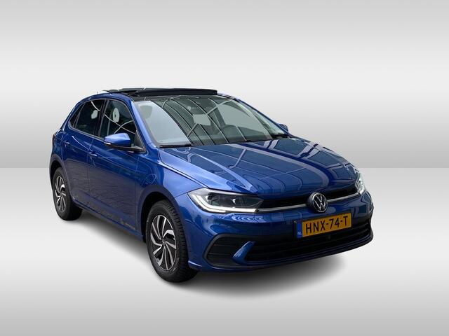 Volkswagen POLO 1.0 TSI Life Edition / Led Matrix Koplampen / Panoramadak / Achteruitrijcamera / App Connect / Navigatie / 15'' LMV VW