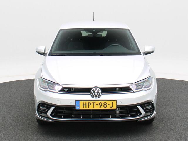 Volkswagen POLO 1.0 TSi 110 Pk Automaat R-Line Business | LED | 16 Inch | Privacy Glass | Parkeersensoren V+A | Camera | CarPlay | 13.716 Km!!