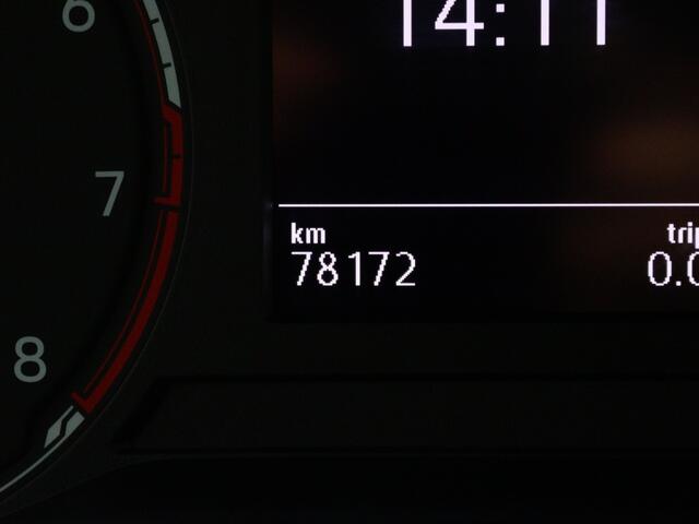 Volkswagen POLO 1.0 TSI Highline Business R | Panoramadak | Parkeersensoren |