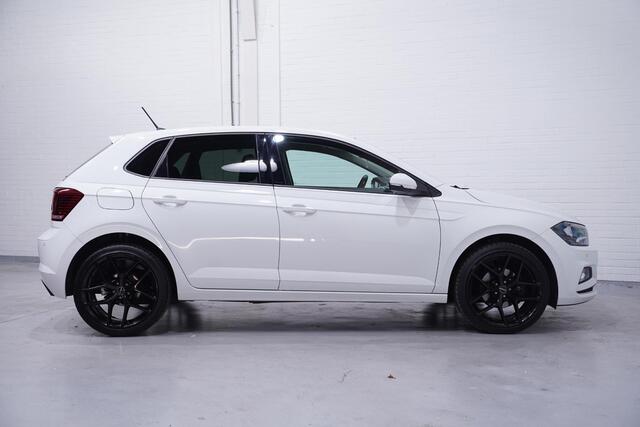 Volkswagen POLO 1.0 TSI Comfortline Clima Stoelverwarming Apple Carplay PDC v+a Adaptive cruise Sportstoelen