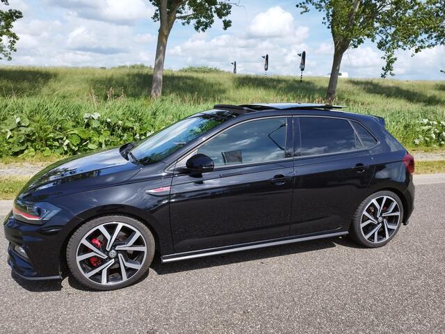 Volkswagen POLO 2.0 TSI GTI ** DSG ** VC ** Panodak ** 18 inch ** Beats Audio ** NAVI ** Carplay **