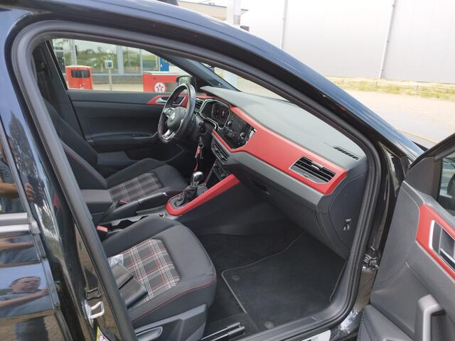 Volkswagen POLO 2.0 TSI GTI ** DSG ** VC ** Panodak ** 18 inch ** Beats Audio ** NAVI ** Carplay **