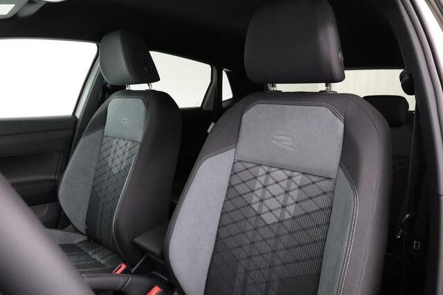 Volkswagen POLO R-Line Edition 1.0 TSI 70 kW / 95 pk DSG | IQ Light | Camera | Stoelverwarming | Navigatie