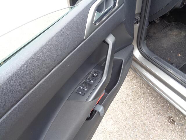 Volkswagen POLO 1.0 TSI Comfortline Carplay, navigatie, LM velgen