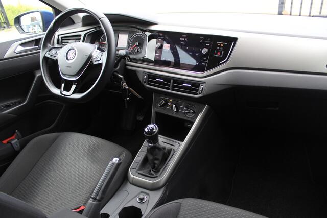 Volkswagen POLO 1.0 TSI Comfortline Airco/Apple carplay/Adaptive cruise control/Multifunctioneel stuurwiel/Elektrische ramen/Elektrisch verstelbare spiegels.