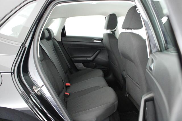 Volkswagen POLO 1.0 TSI 95pk DSG Comfortline Business Stoelverwarming Navigatie Climate Control