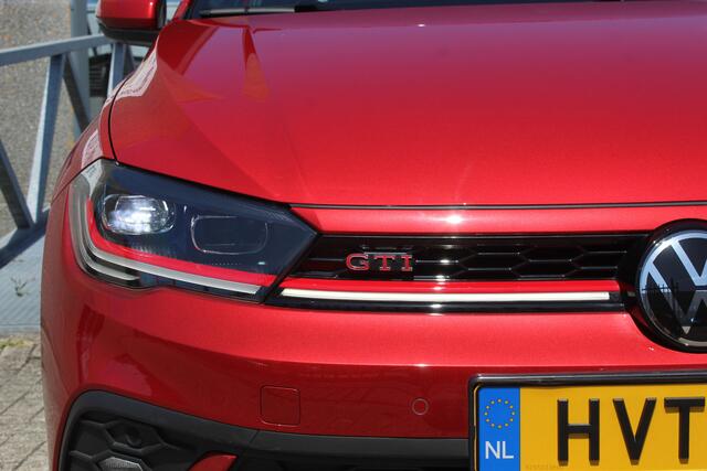 Volkswagen POLO 2.0 TSI GTI Navigatie/Virtual cockpit/Parkeersensoren rondom/Cruise control/Airco/Apple carplay/Stoelverwarming/Multifunctioneel stuurwiel/17'' Lichtmetalen velgen.