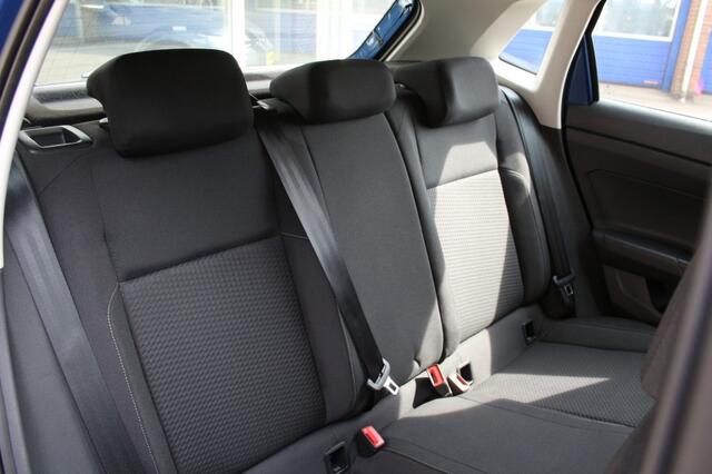 Volkswagen POLO 1.0 TSI Comfortline Business, Lichtm, Navi, Cruise, Carplay