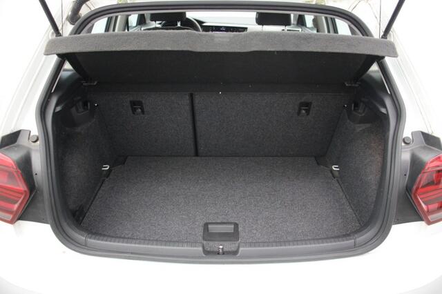 Volkswagen POLO 1.6 TDI Comfortline - Carplay, Cruise