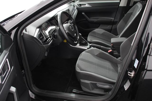 Volkswagen POLO 1.0 TSI 110pk DSG Highline | Navigatie | Apple Carplay/Android Auto | Parkeersensoren | Adaptive Cruise Control | Stoelverwarming | Getinte ramen | Climatronic | Start/Stop systeem