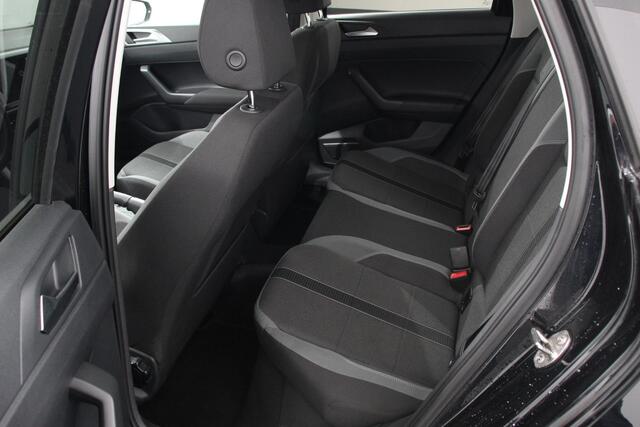 Volkswagen POLO 1.0 TSI 110pk DSG Highline | Navigatie | Apple Carplay/Android Auto | Parkeersensoren | Adaptive Cruise Control | Stoelverwarming | Getinte ramen | Climatronic | Start/Stop systeem