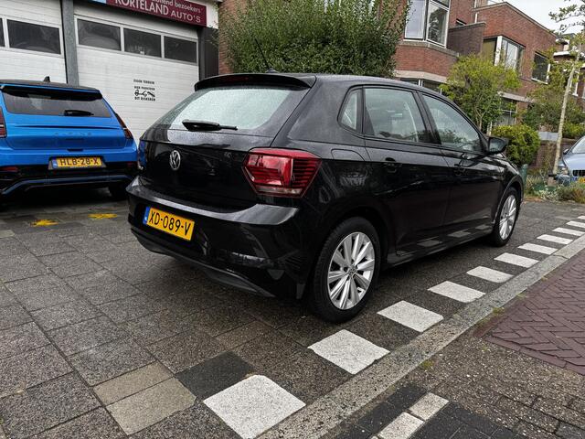Volkswagen POLO 1.0 TSI Highline NAVI CARPLAY ECC