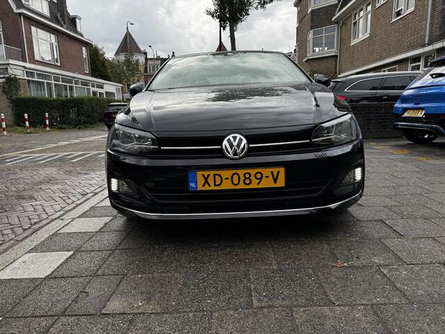 Volkswagen POLO 1.0 TSI Highline NAVI CARPLAY ECC