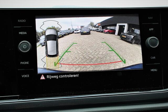 Volkswagen POLO 1.0 TSI DSG Style | Navigatie | Climate Control | Adaptive Cruise Control | Camera | Lane Assist | LED Matrix | DAB | Parkeer sensoren | App Connect