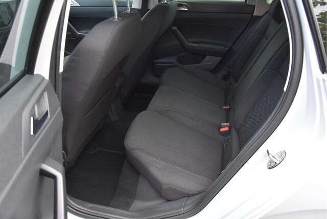 Volkswagen POLO 1.0 TSI DSG automaat ECC PDC Navi stoelverw. Carplay Comfortline Business