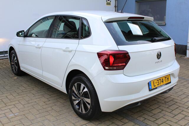 Volkswagen POLO 1.0 TSI Comfortline | Incl. 12 maanden Garantie | Airco | Adaptive cruise controle | Draadloze telefoonlader | Navigatie | DAB | Apple CarPlay/Android Auto | Origineel NL Auto | NAP |