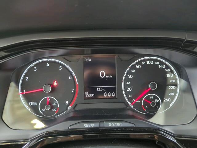 Volkswagen POLO 1.0 MPI Comfortline Color Connectivity Camera / App-connect / Cruise control / Airconditioning / Navigatie via app-connect