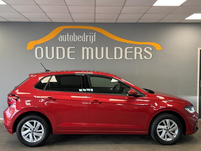 Volkswagen POLO 1.0 IQ Light/Stoelverwarming/Navi