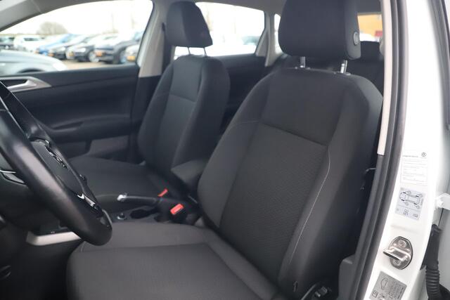 Volkswagen POLO 1.0 TSI Comfortline 95PK NAP 15 inch LMV Navigatie Carplay Android Adaptive Cruise Airco DAB Elektrische Ramen LED