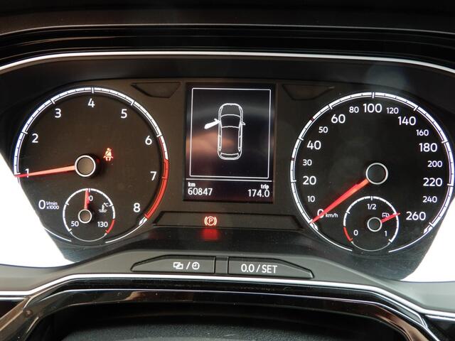 Volkswagen POLO 1.0 TSI COMF.L. BUS.